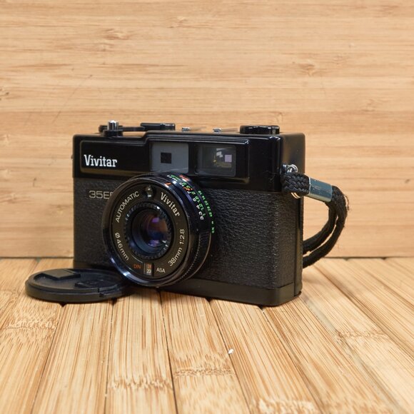 Vintage 70s Vivitar 35EE Rangefinder 38mm f 1:2.8 35mm Film Camera Made in Japan - Picture 4 of 10